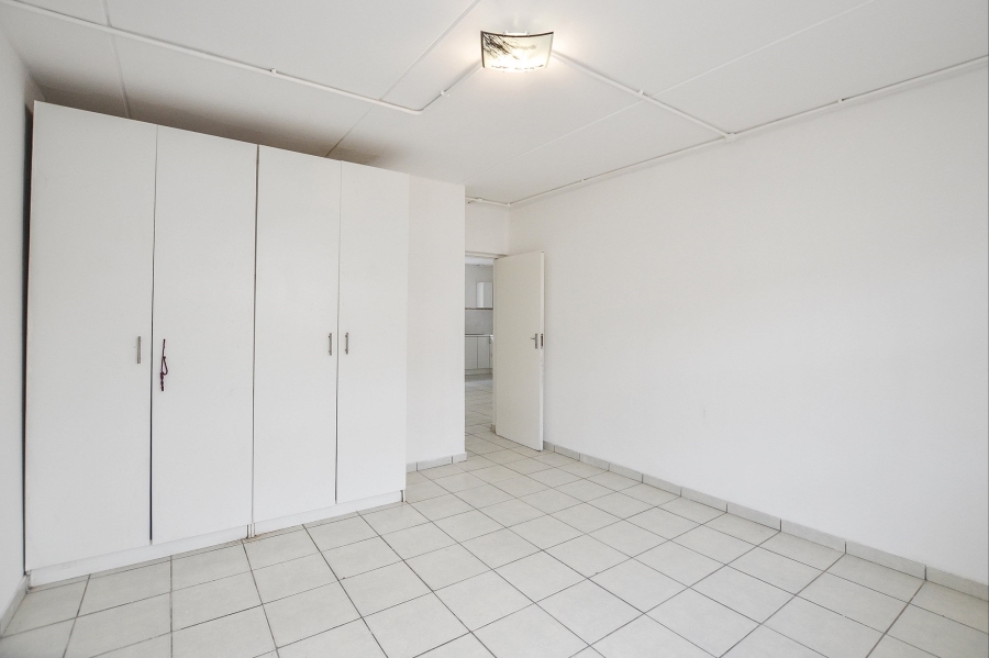 8 Bedroom Property for Sale in Parklands Western Cape